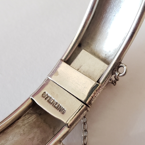 Vintage 1940s-'50s, Sterling silver floral etched bracelet. - Picture 7 of 12